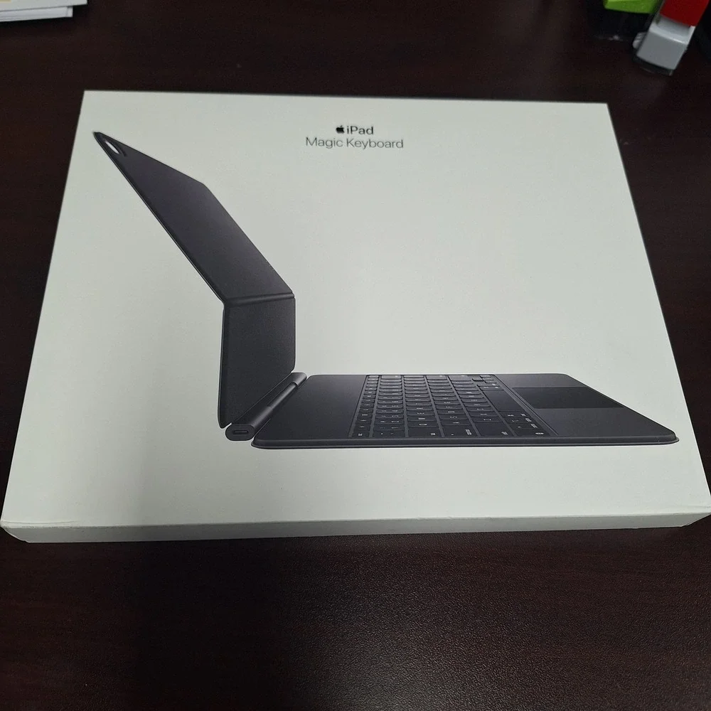 Apple iPad Magic Keyboard Empty Box For iPad Air 13